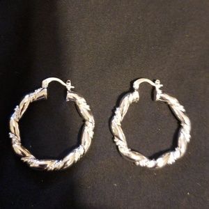 Hoop design earrings.